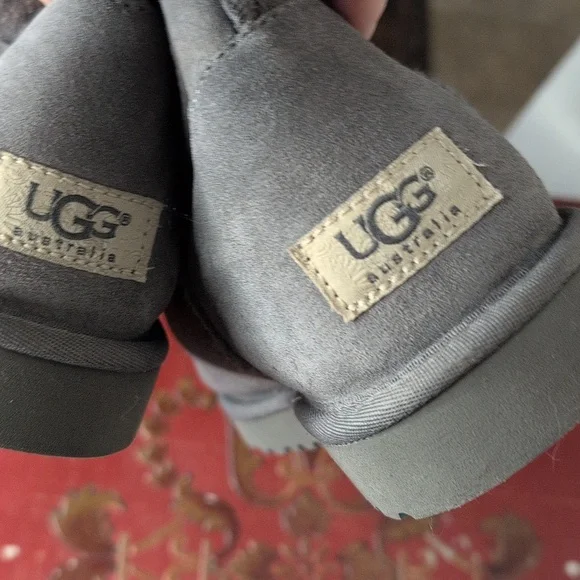UGG Bailey Button Triplet Boot - Picture 3 of 7